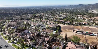 Aerial image of wildfire damage in the La Viña community near Los Angeles, highlighting the extent of structural loss and the importance of VOC monitoring with SIFT-MS in post-fire environments.