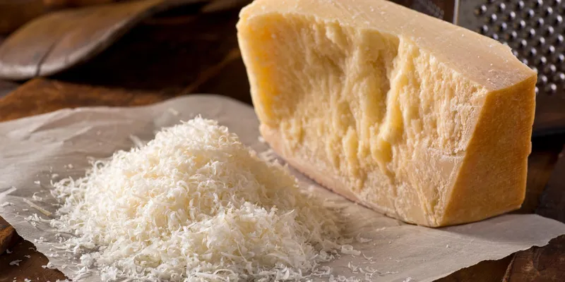 grated paremesan cheese