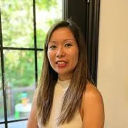 Holly Lee, Staff Scientist, Food Market, Global Technical Marketing, SCIEX