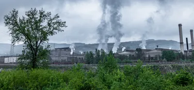 Power station emitting carbon dioxide into atmosphere